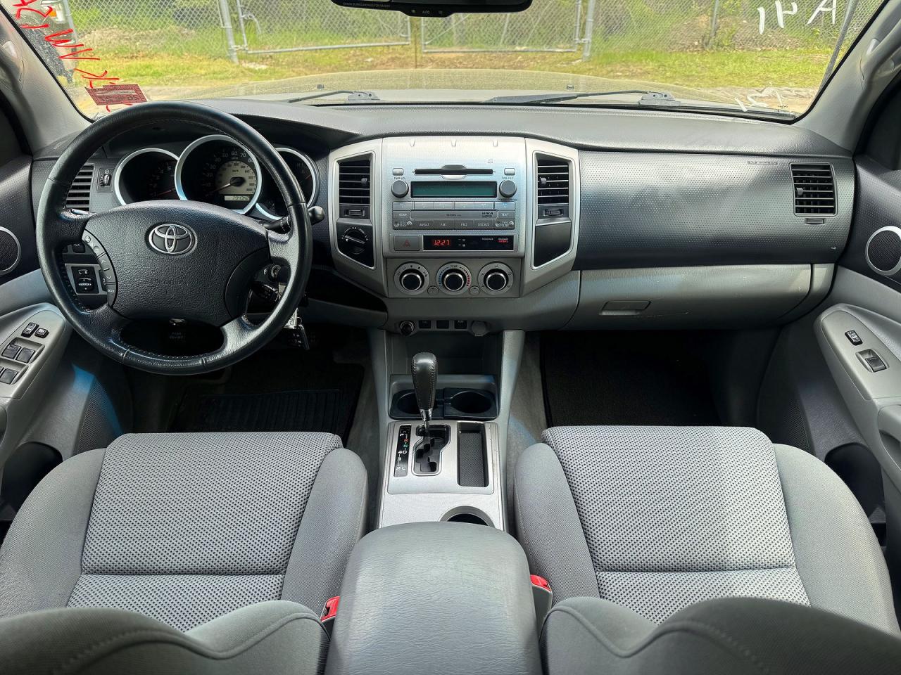 2011 TOYOTA TACOMA