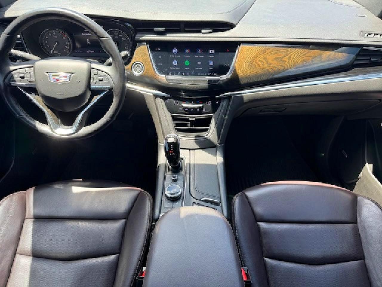 2021 CADILLAC XT6