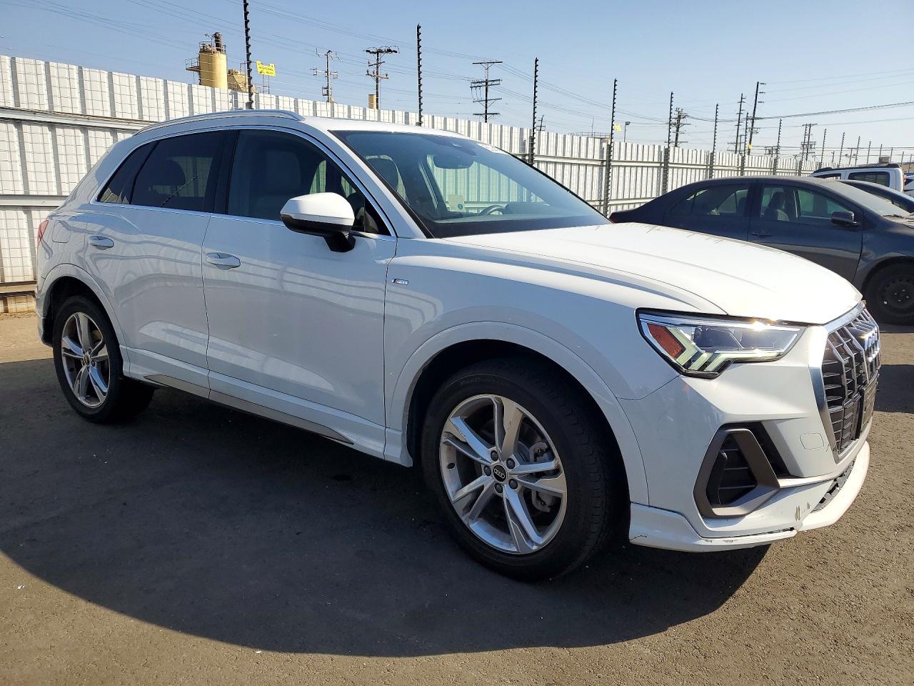 2022 AUDI Q3