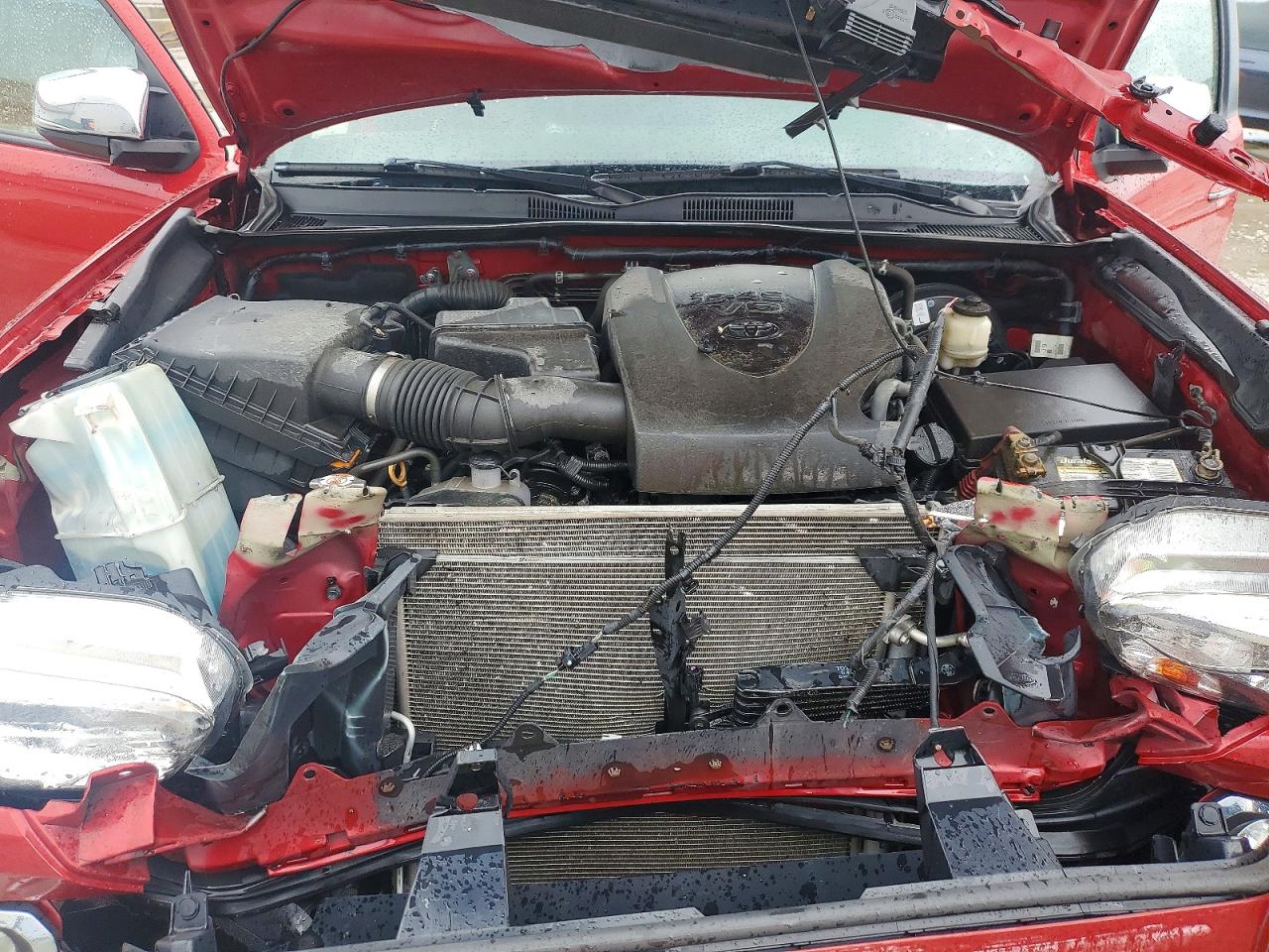 2018 TOYOTA TACOMA