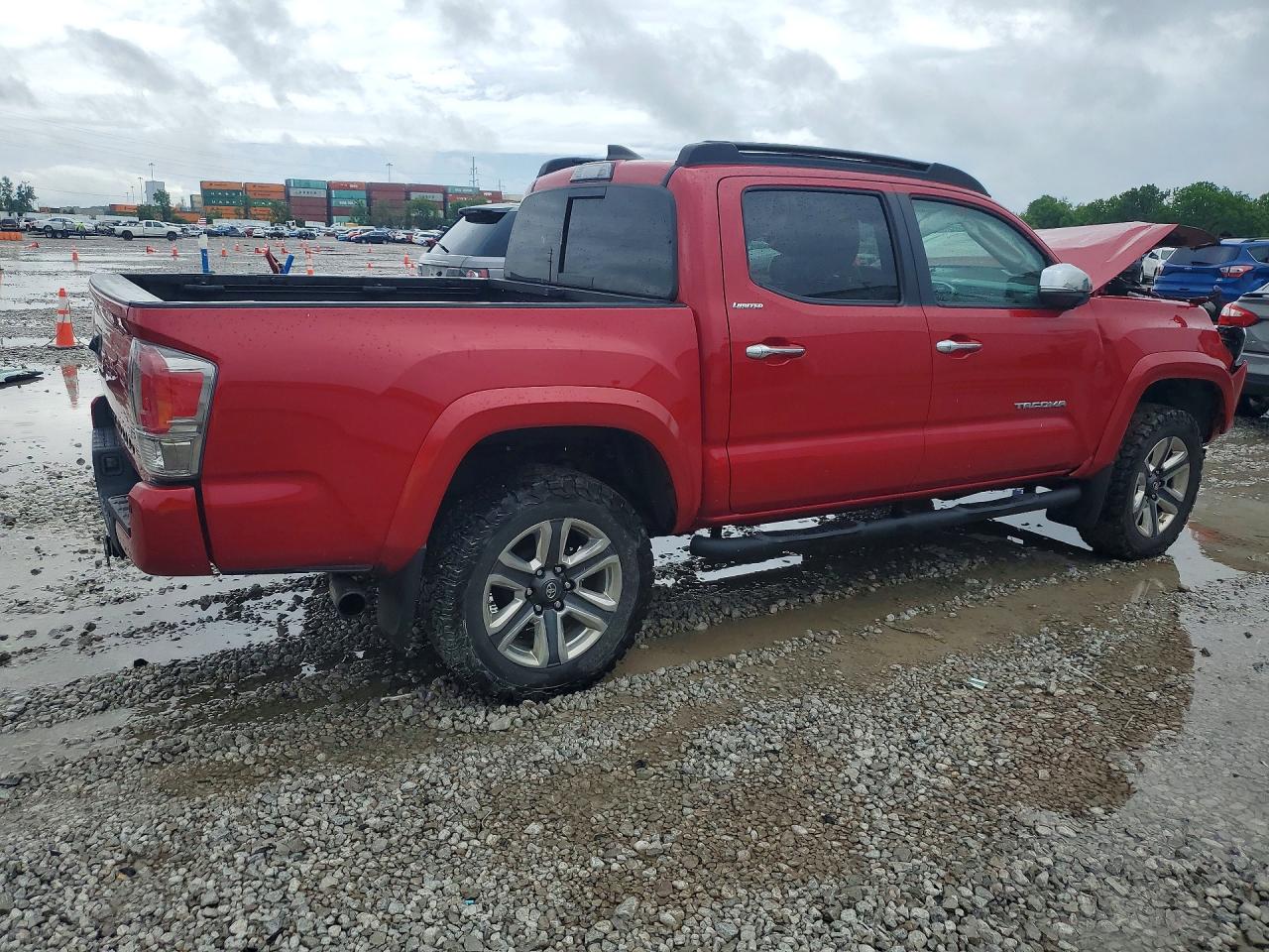 2018 TOYOTA TACOMA