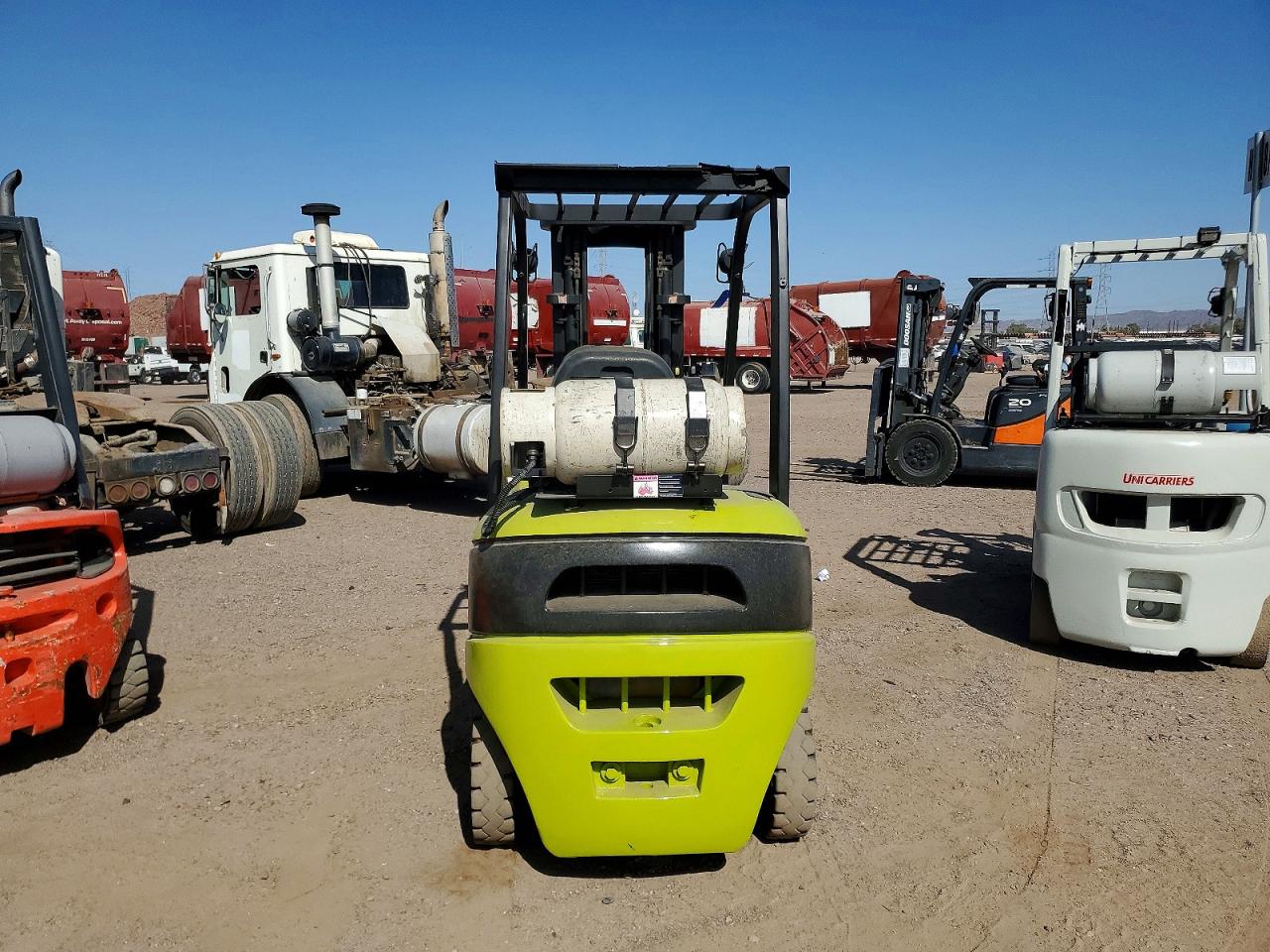 2013 CLARK FORKLIFT