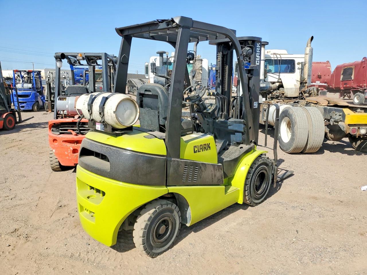 2013 CLARK FORKLIFT