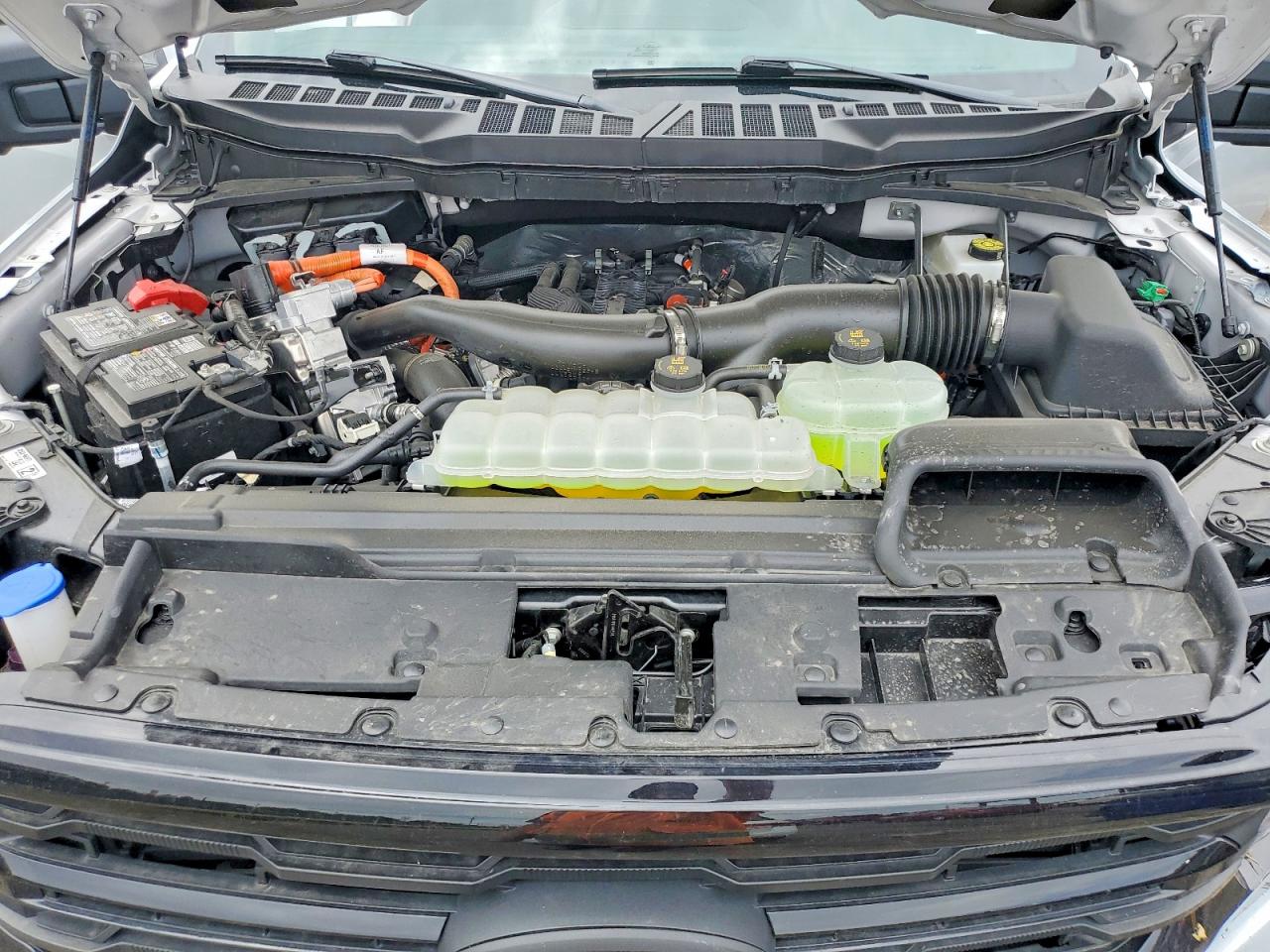 2025 FORD F150