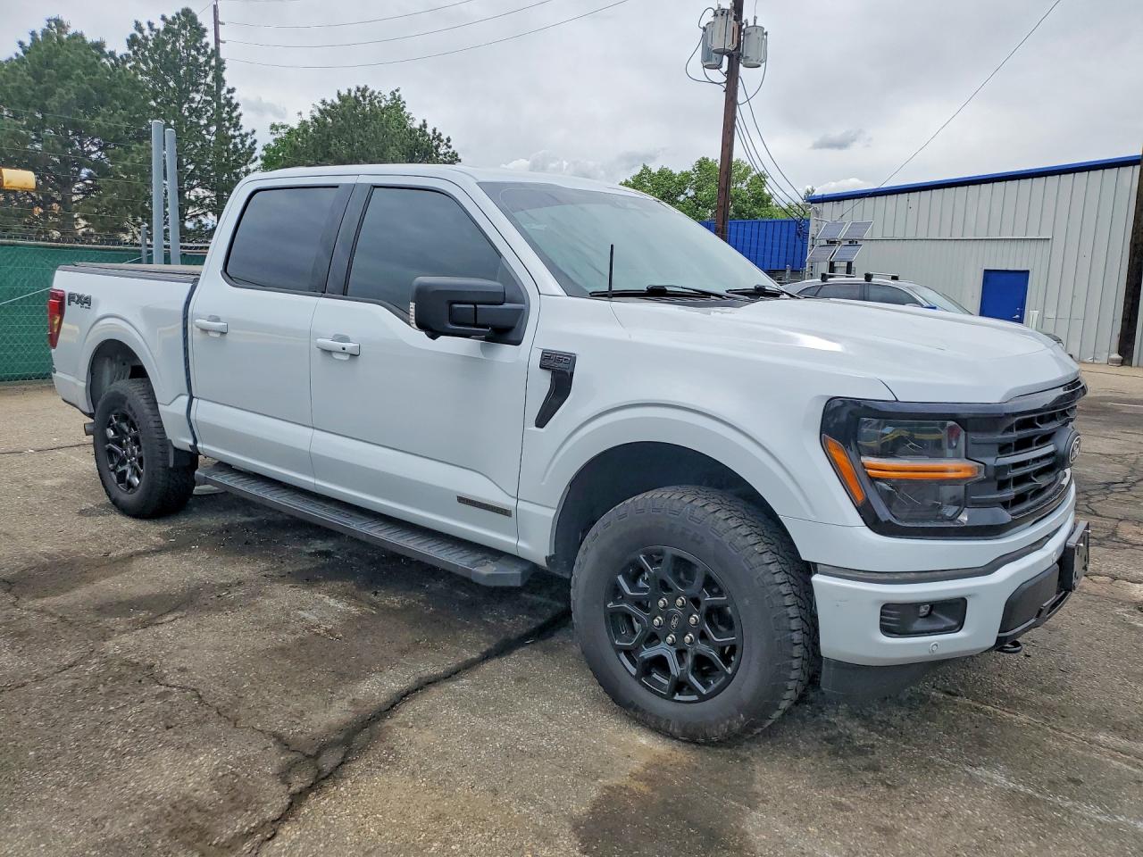2025 FORD F150