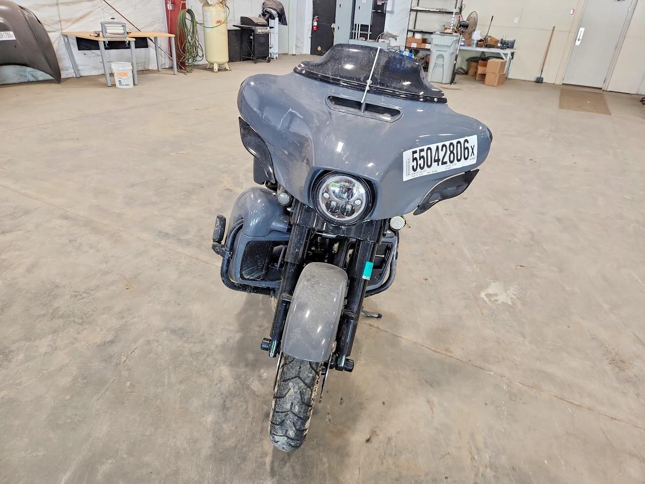 2018 HARLEY-DAVIDSON FL