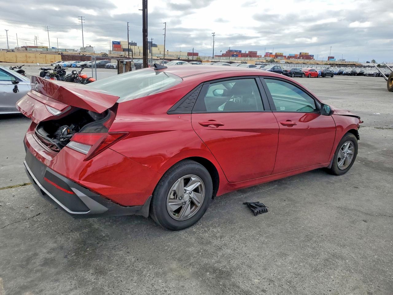 2025 HYUNDAI ELANTRA