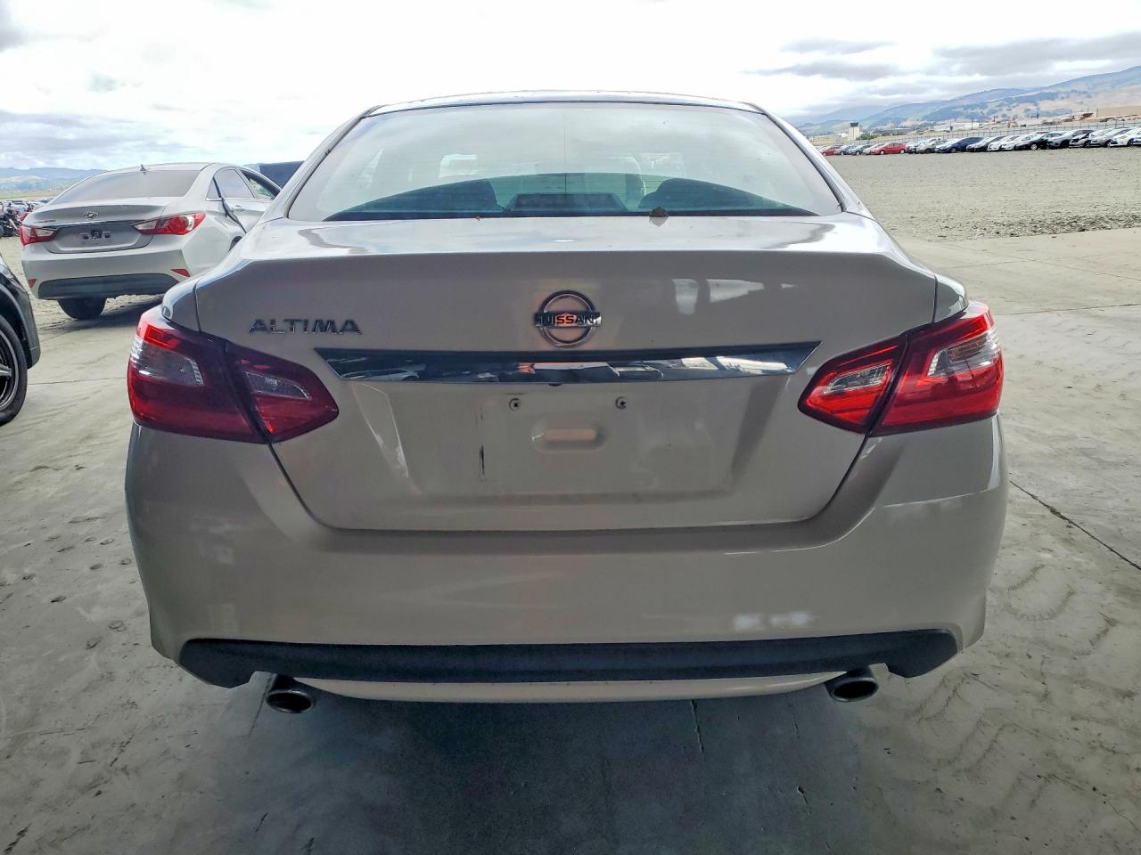 2017 NISSAN ALTIMA