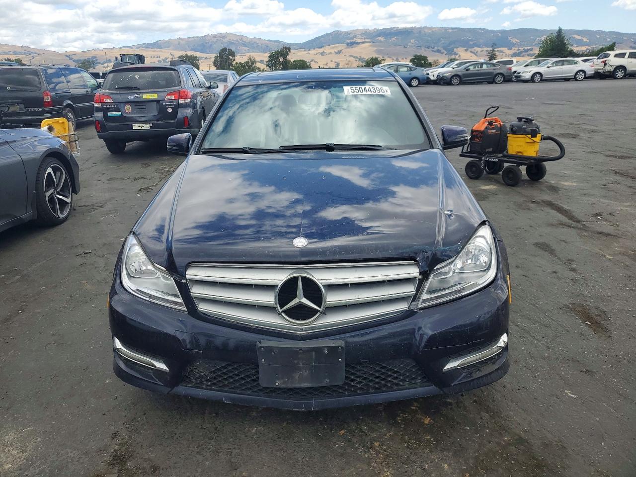 2012 MERCEDES-BENZ C-CLASS