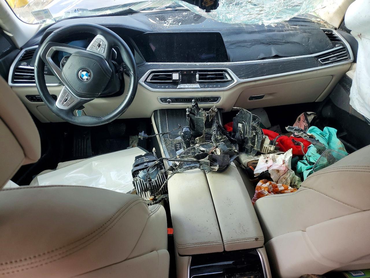 2020 BMW X7