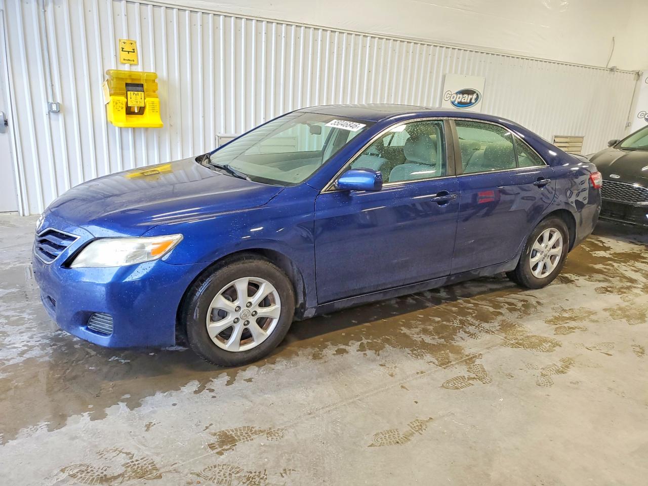 2011 TOYOTA CAMRY