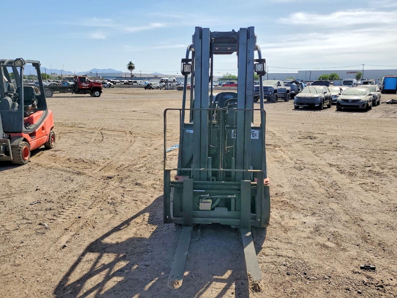 2017 LIND FORKLIFT