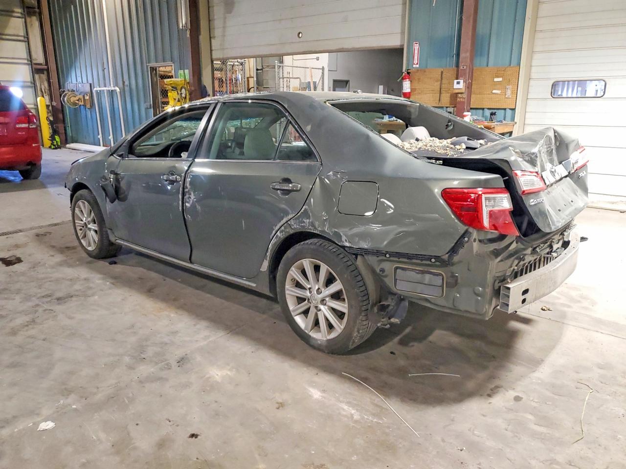 2013 TOYOTA CAMRY