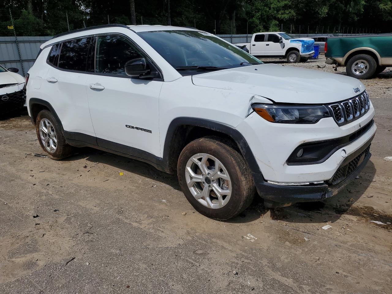 2025 JEEP CHER 4D LA