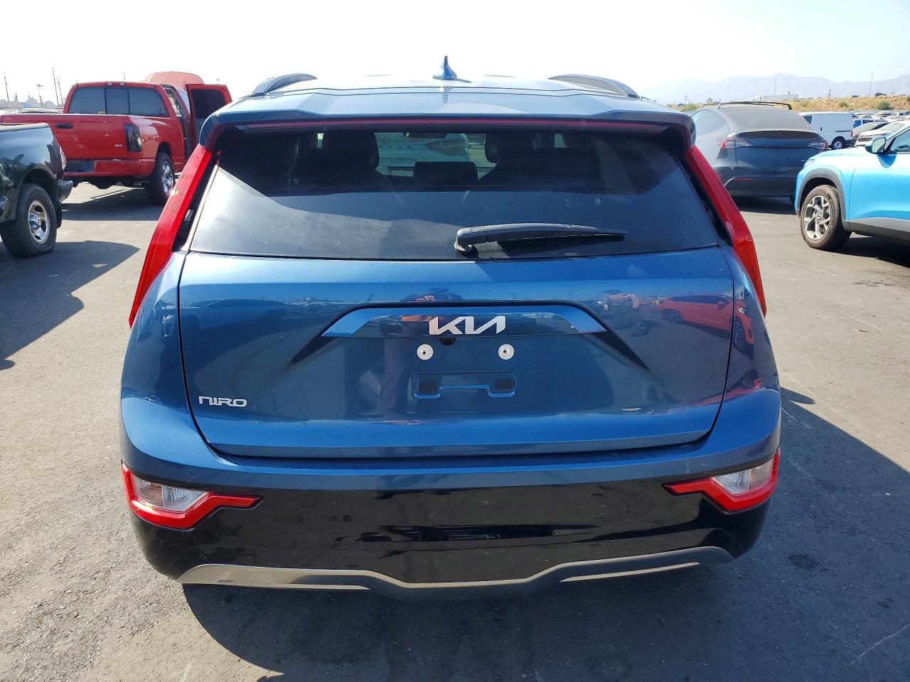 2025 KIA NIRO