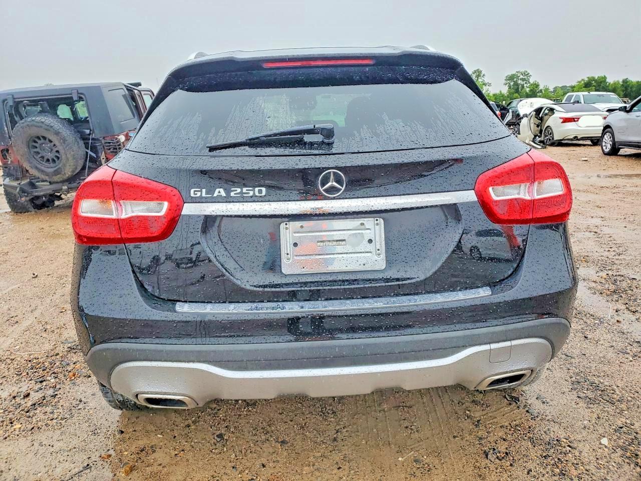 2019 MERCEDES-BENZ GLA-CLASS