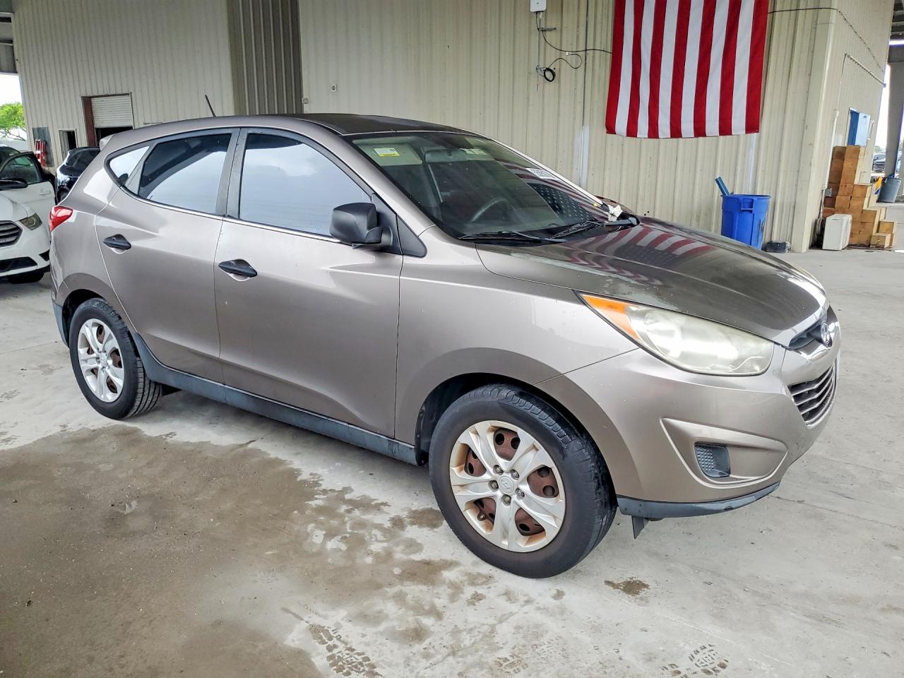 2010 HYUNDAI TUCSON