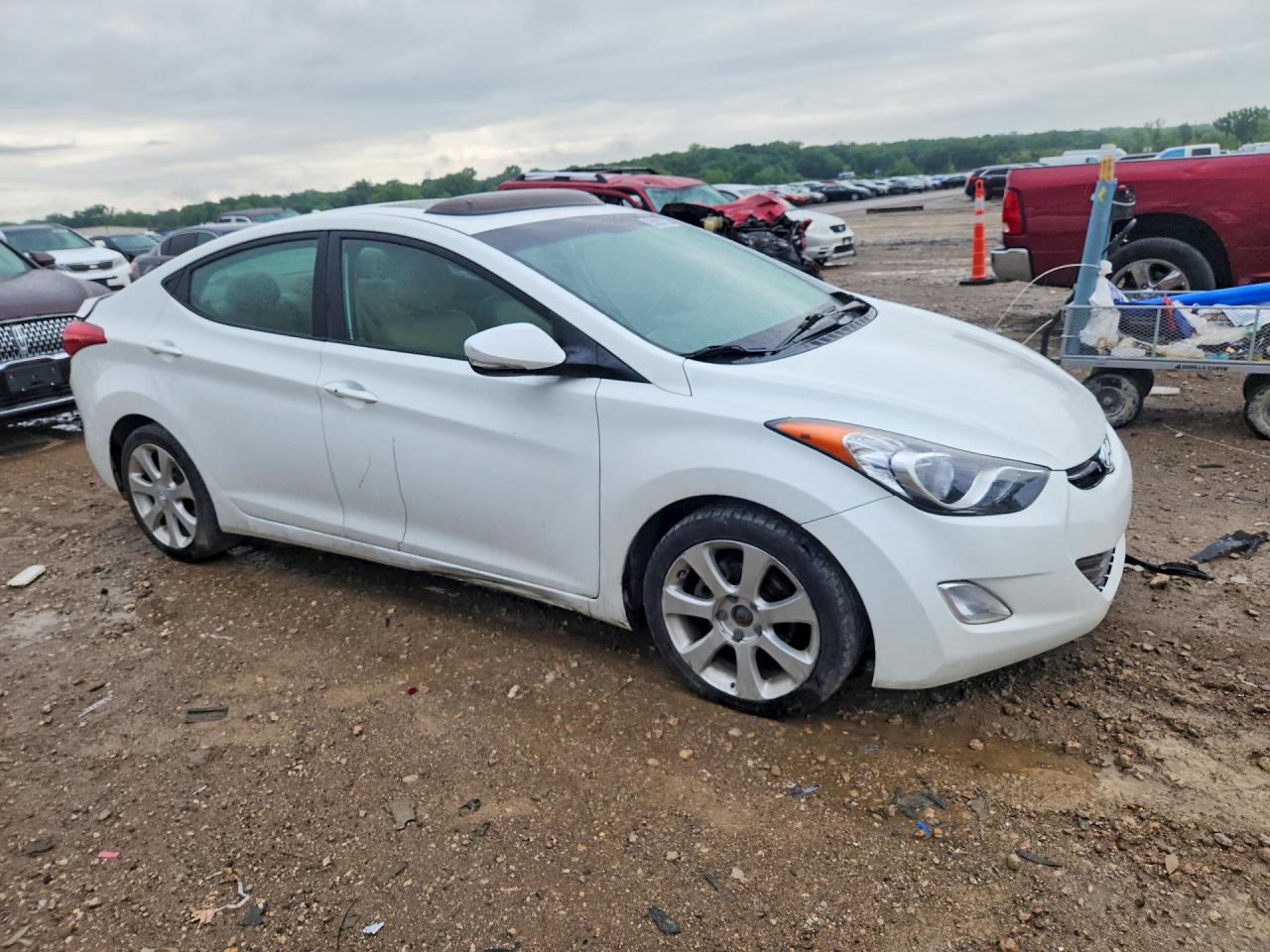 2012 HYUNDAI ELANTRA