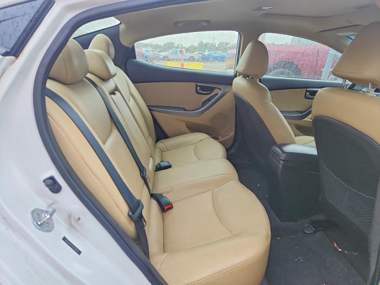 2012 HYUNDAI ELANTRA