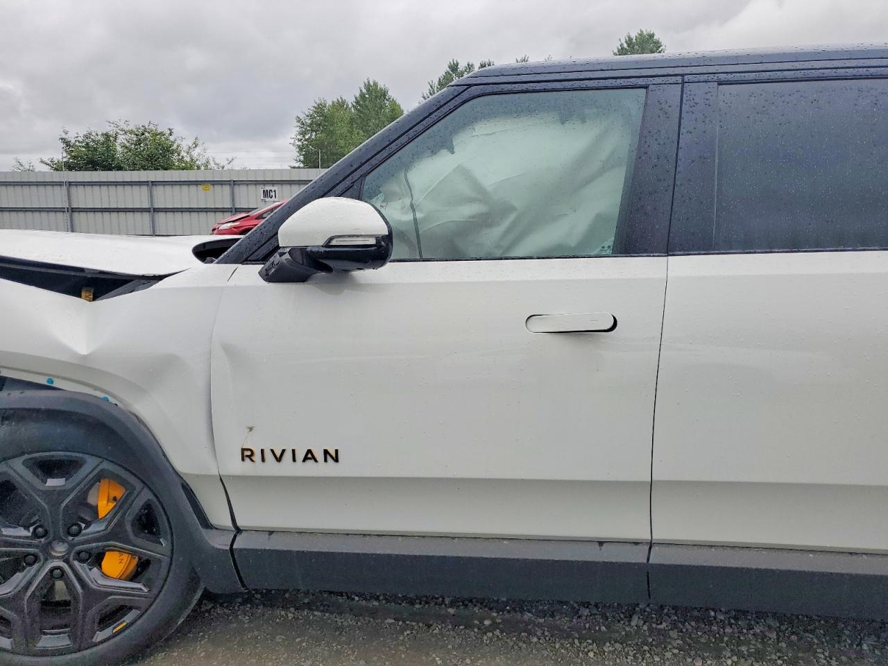 2026 RIVIAN RIS