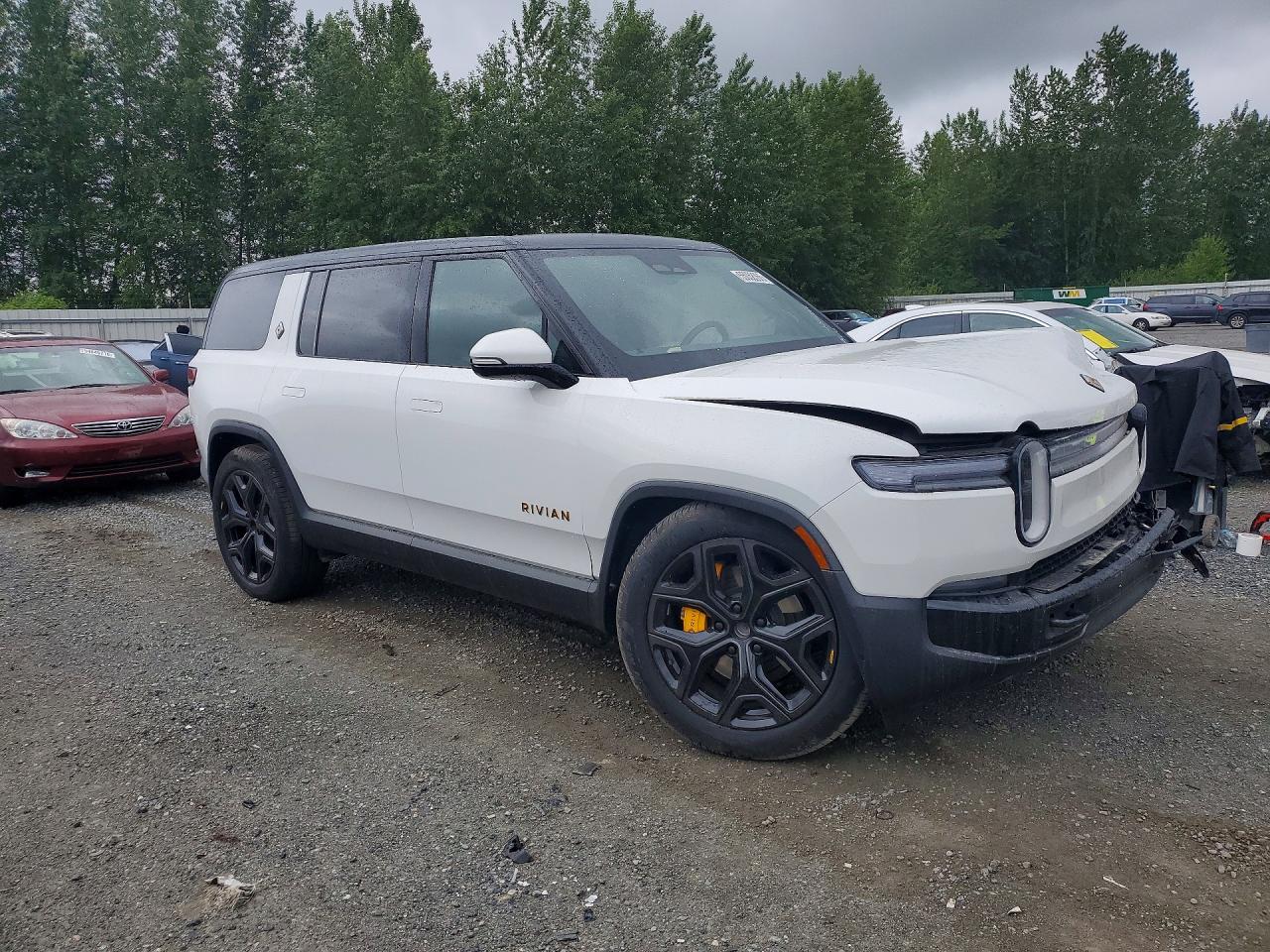 2026 RIVIAN RIS