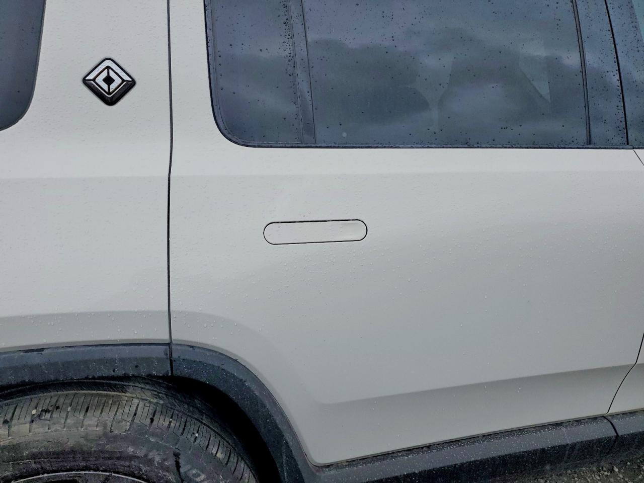 2026 RIVIAN RIS