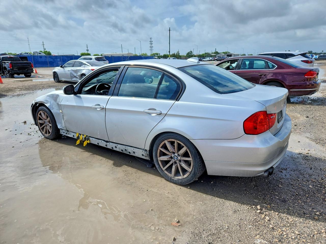 2011 BMW 3 SERIES