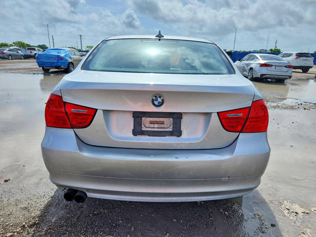 2011 BMW 3 SERIES