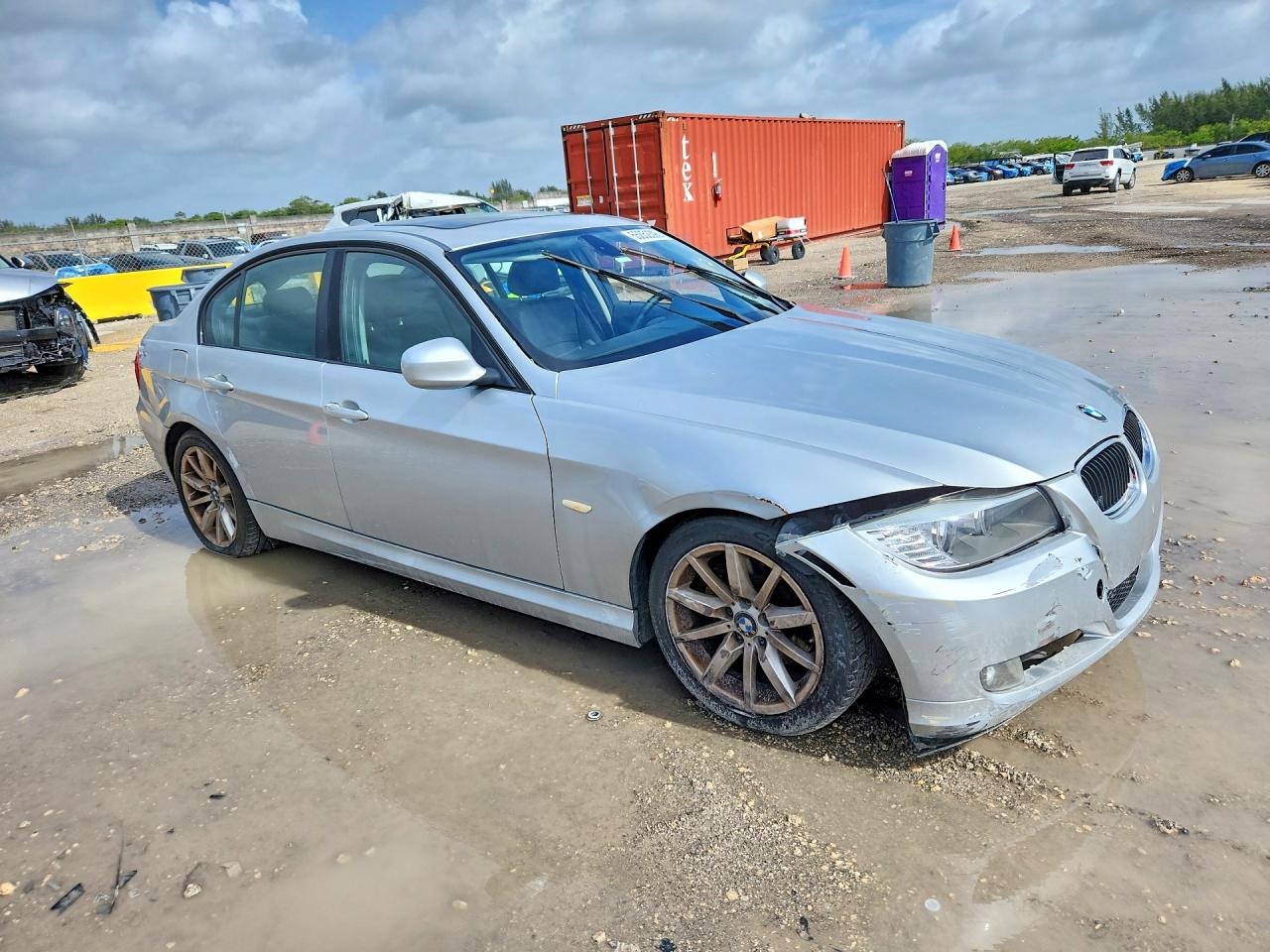 2011 BMW 3 SERIES