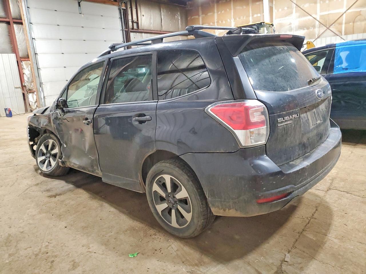 2017 SUBARU FORESTER