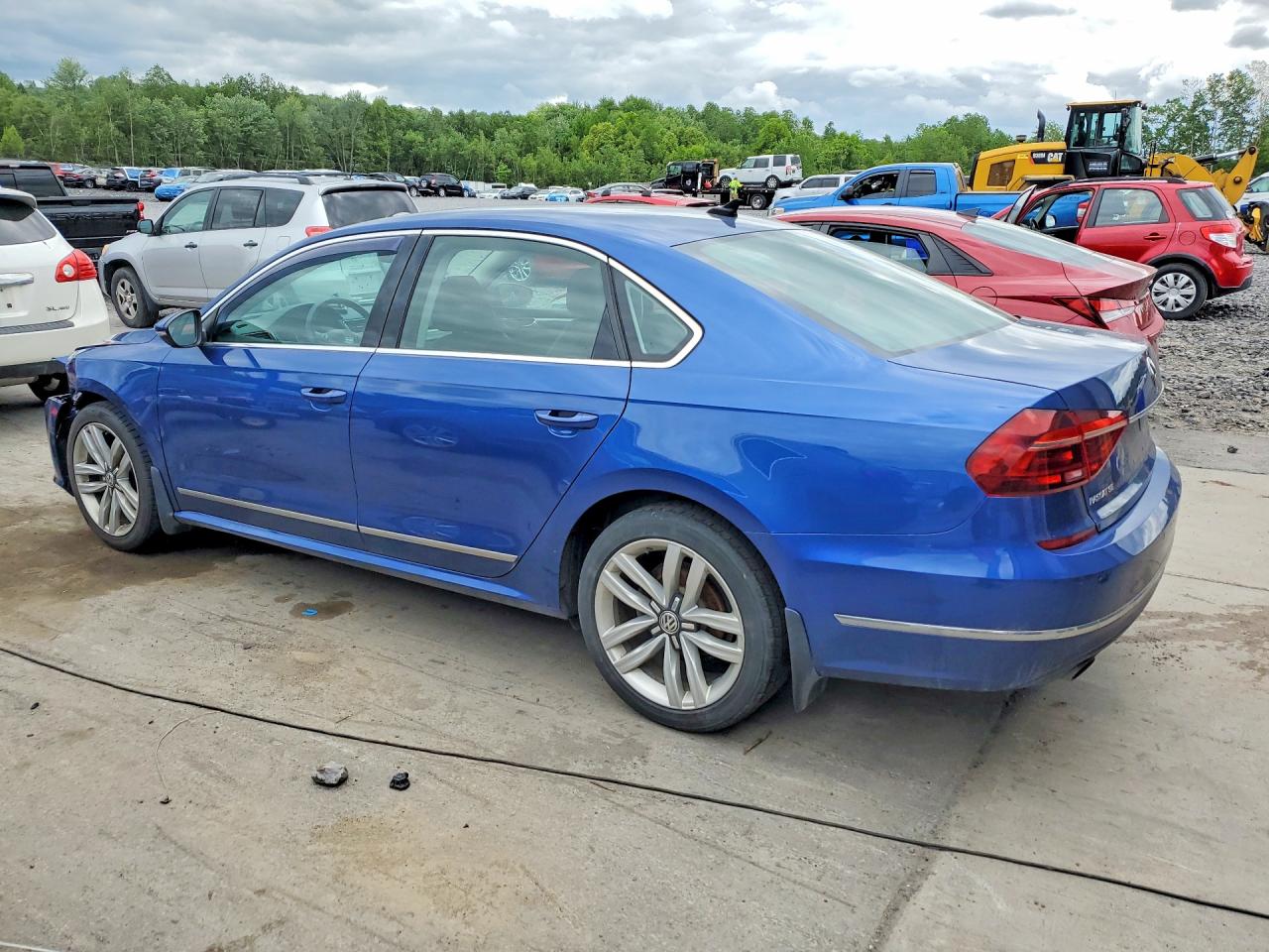 2017 VOLKSWAGEN PASSAT