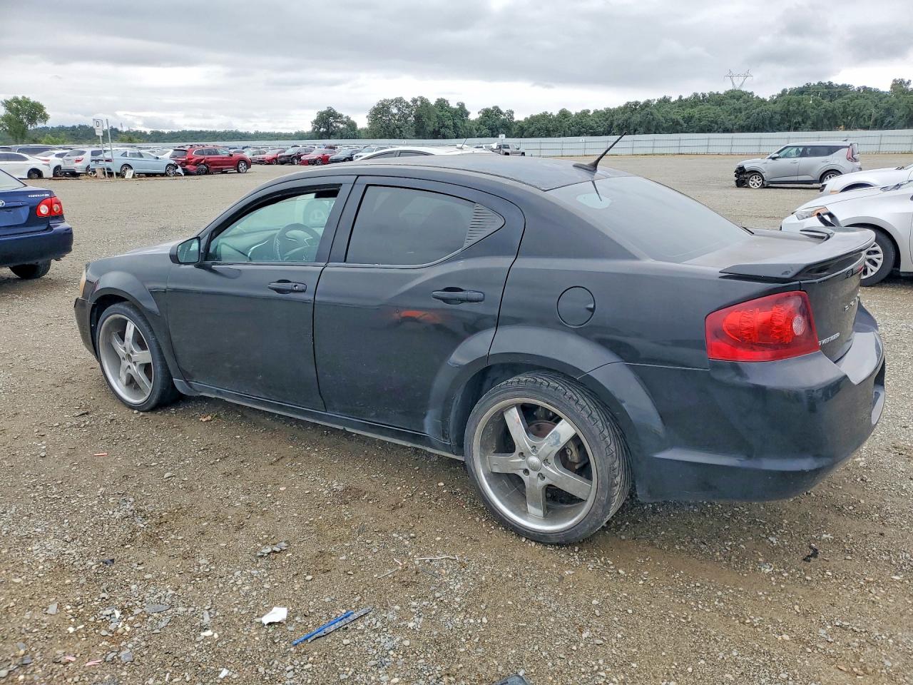 2013 DODGE AVENGER