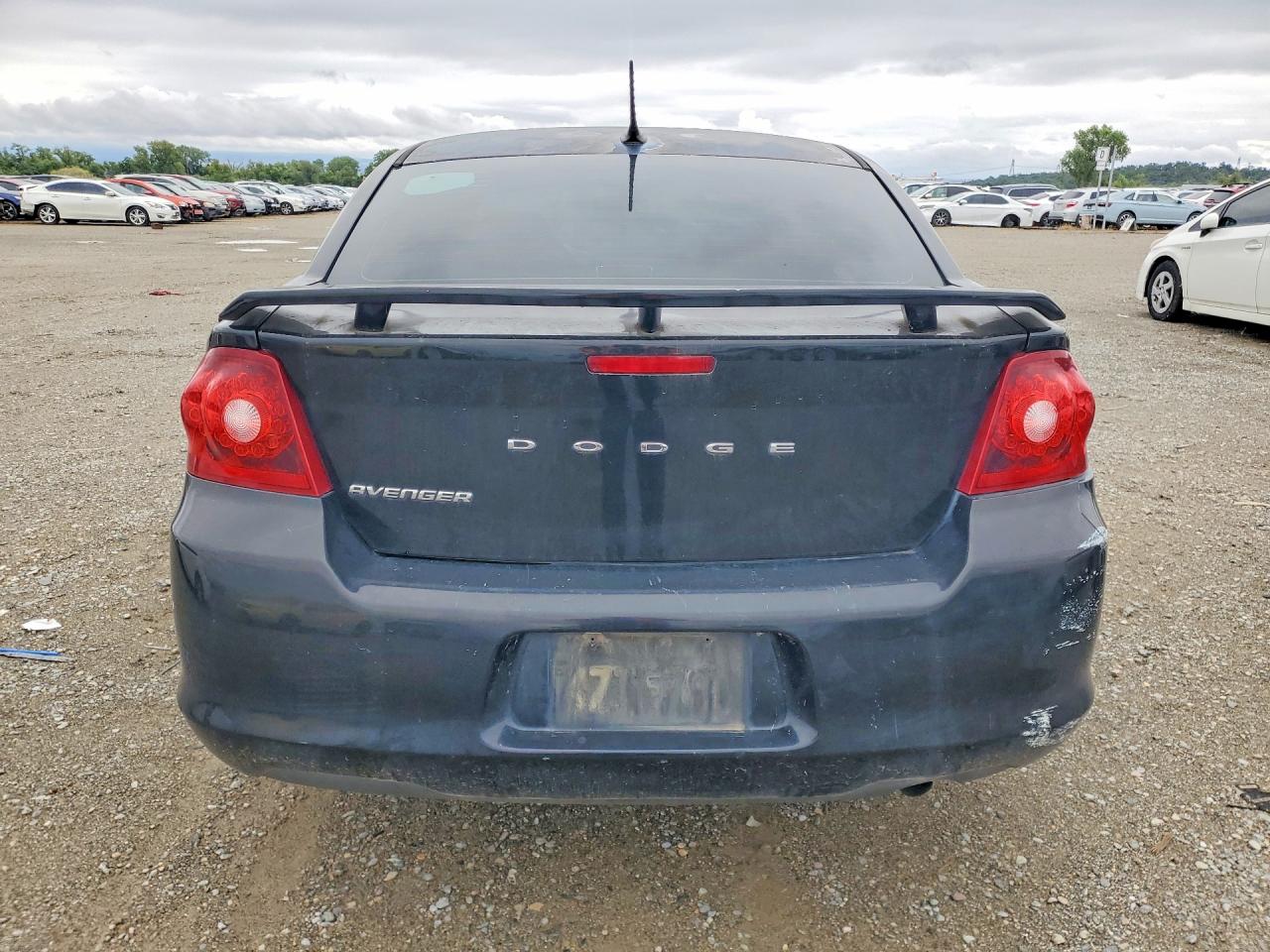 2013 DODGE AVENGER