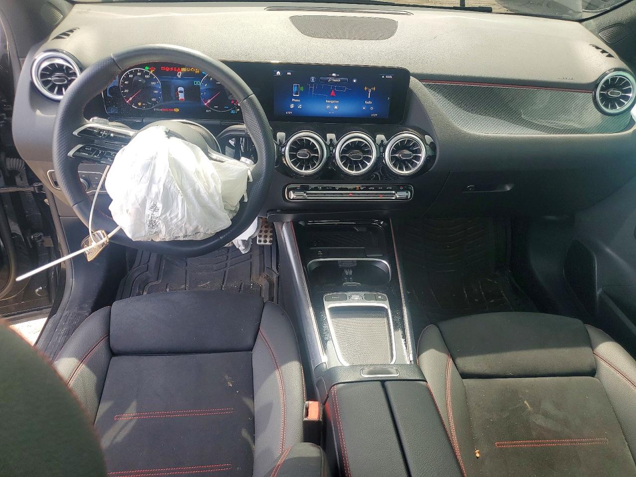 2025 MERCEDES-BENZ GLA-CLASS