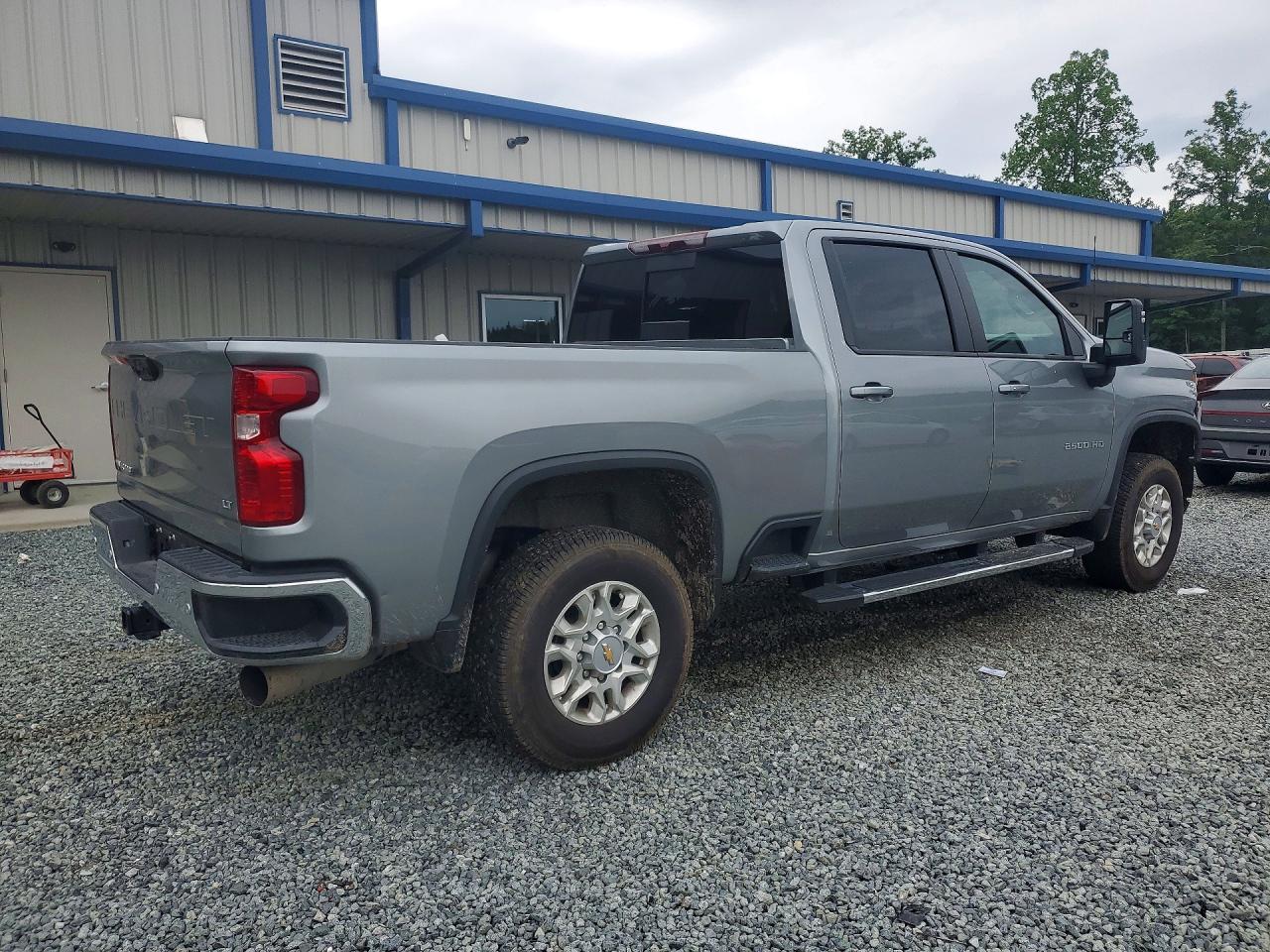 2025 CHEVROLET SILVERADO