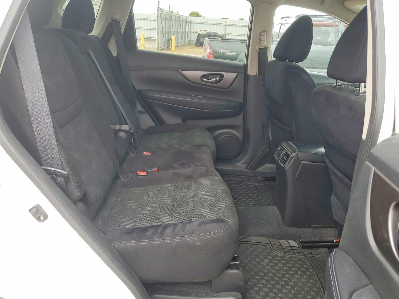2014 NISSAN ROGUE