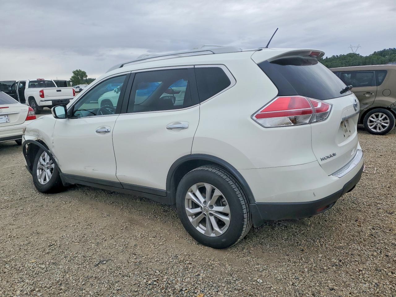 2014 NISSAN ROGUE