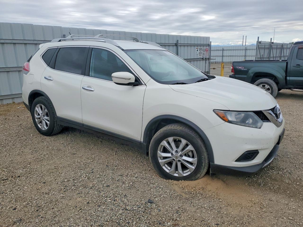 2014 NISSAN ROGUE