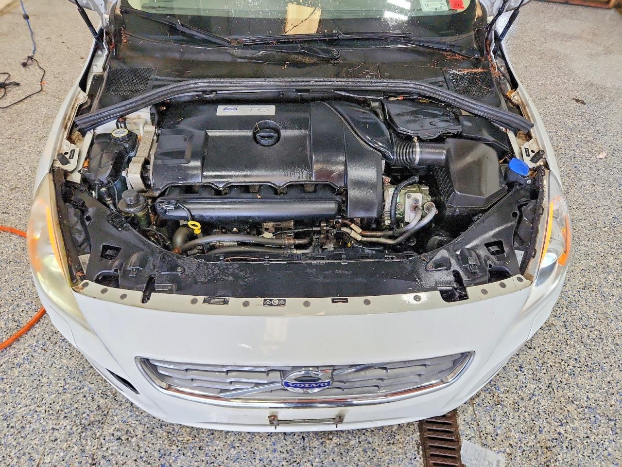 2011 VOLVO S60
