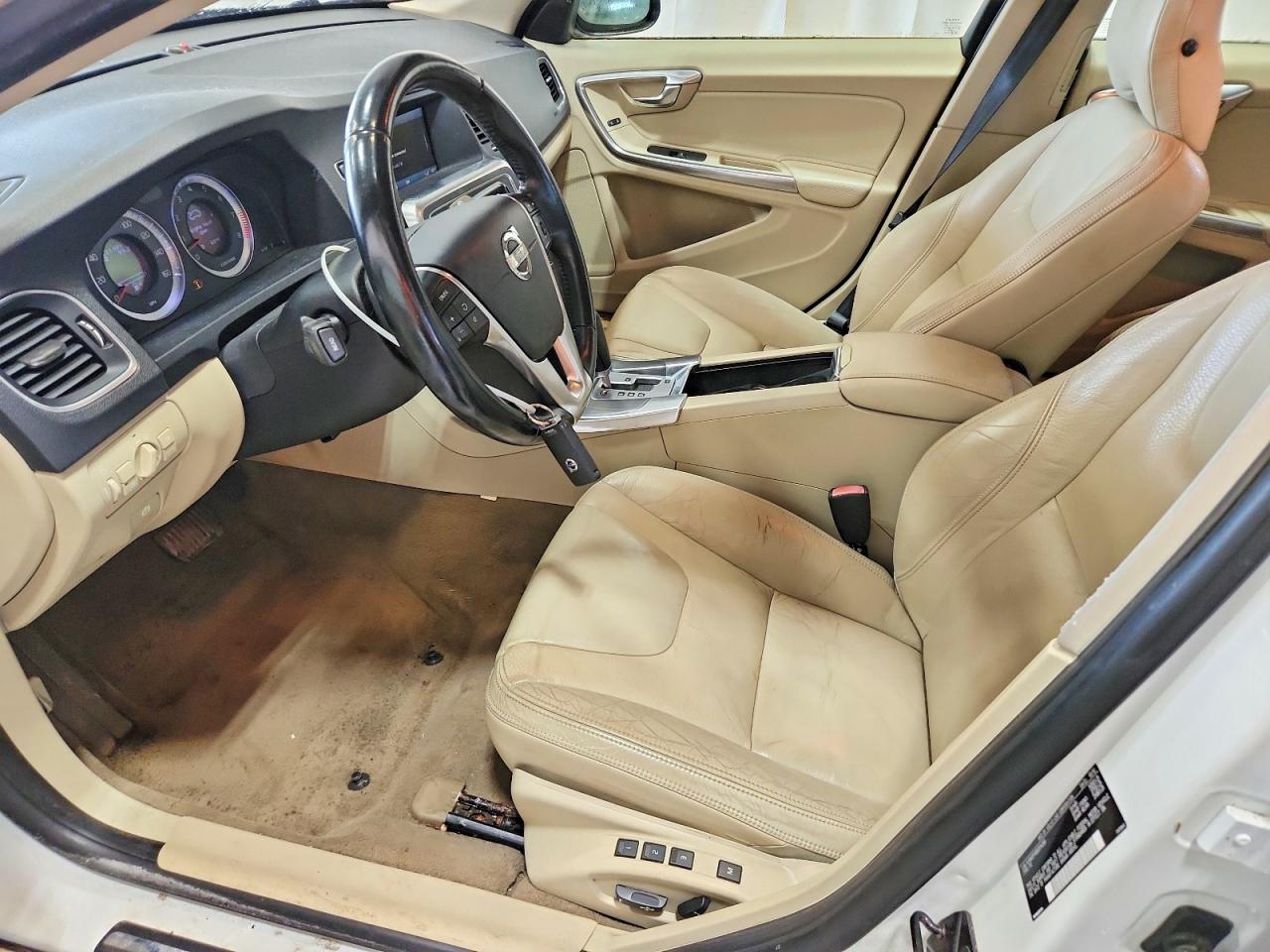 2011 VOLVO S60