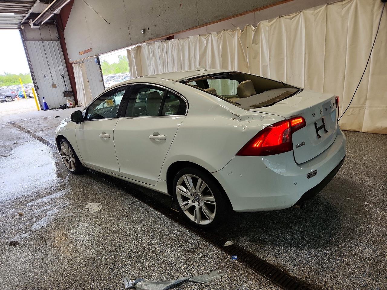2011 VOLVO S60