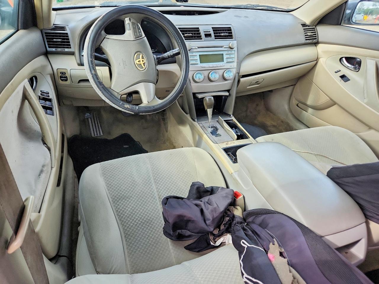 2009 TOYOTA CAMRY
