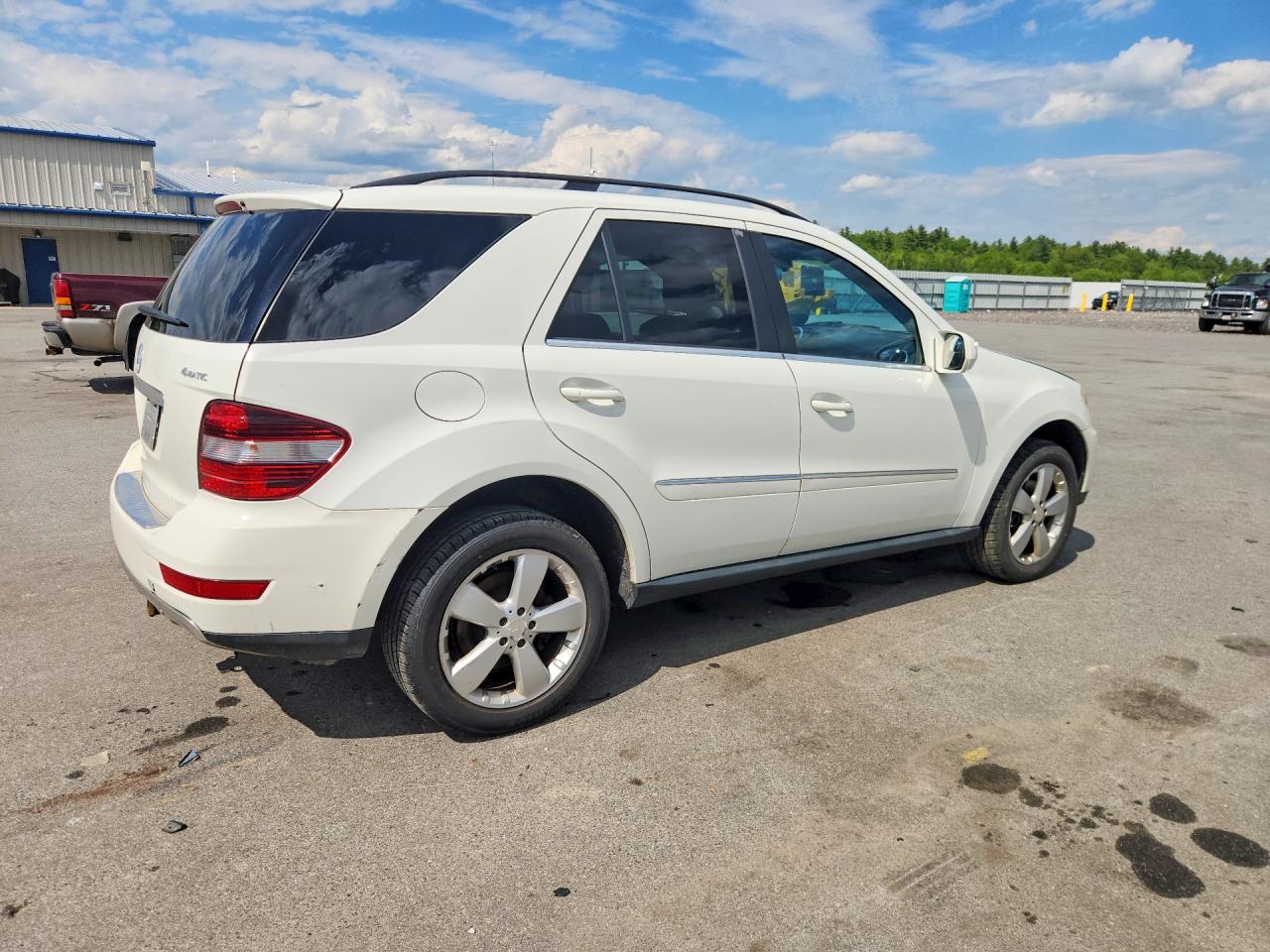 2010 MERCEDES-BENZ M-CLASS