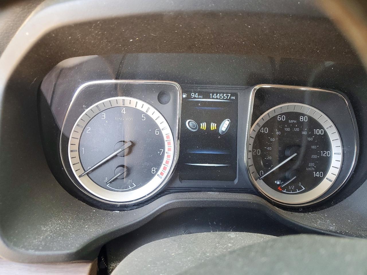2017 NISSAN TITAN