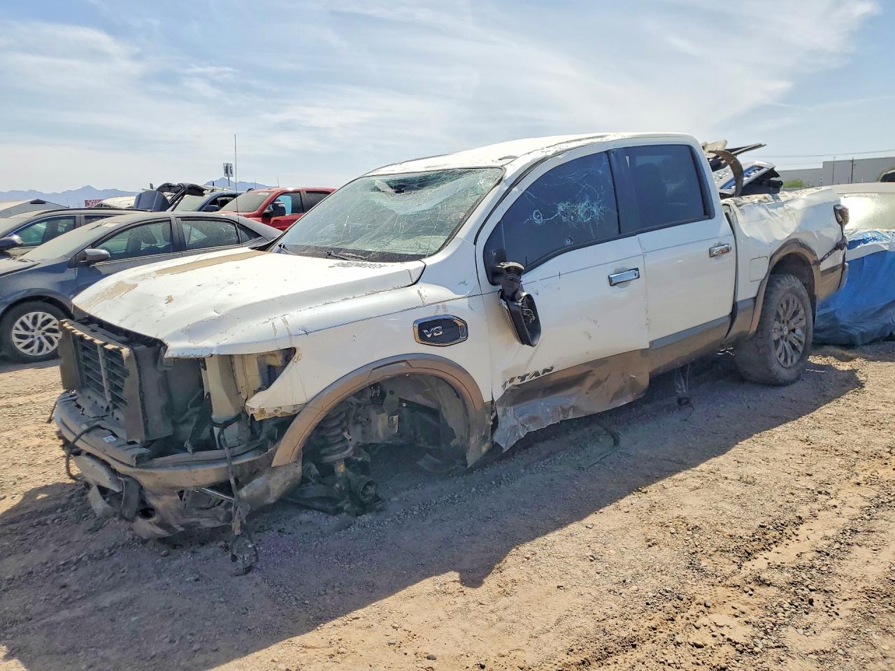 2017 NISSAN TITAN