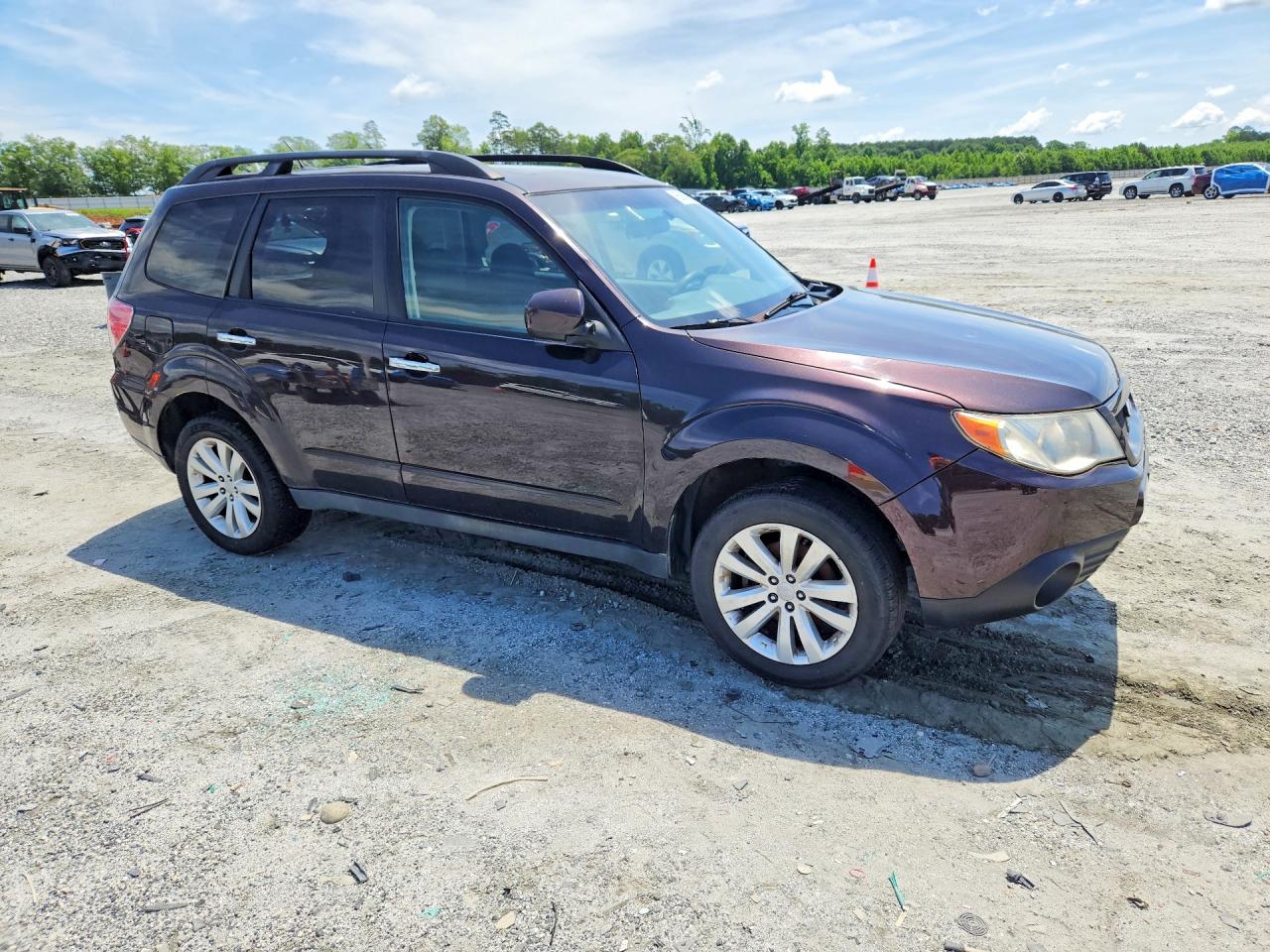 2013 SUBARU FORESTER