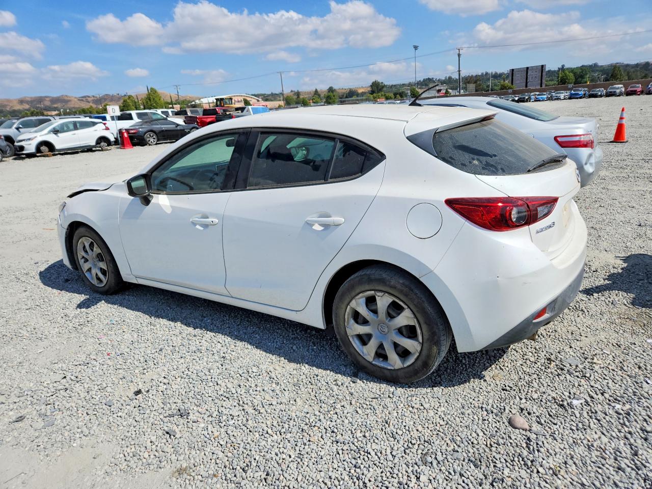 2015 MAZDA 3