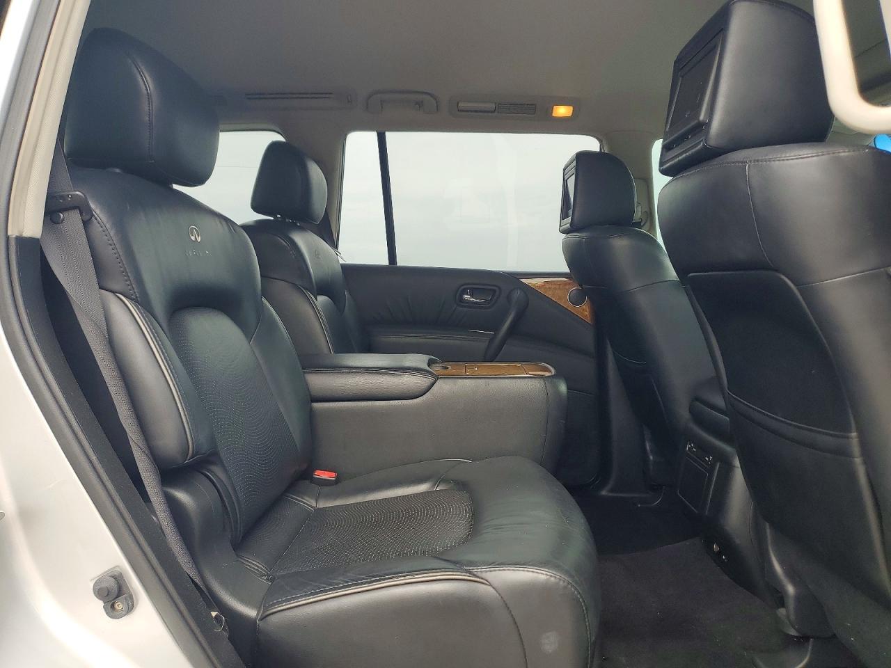2011 INFINITI QX56