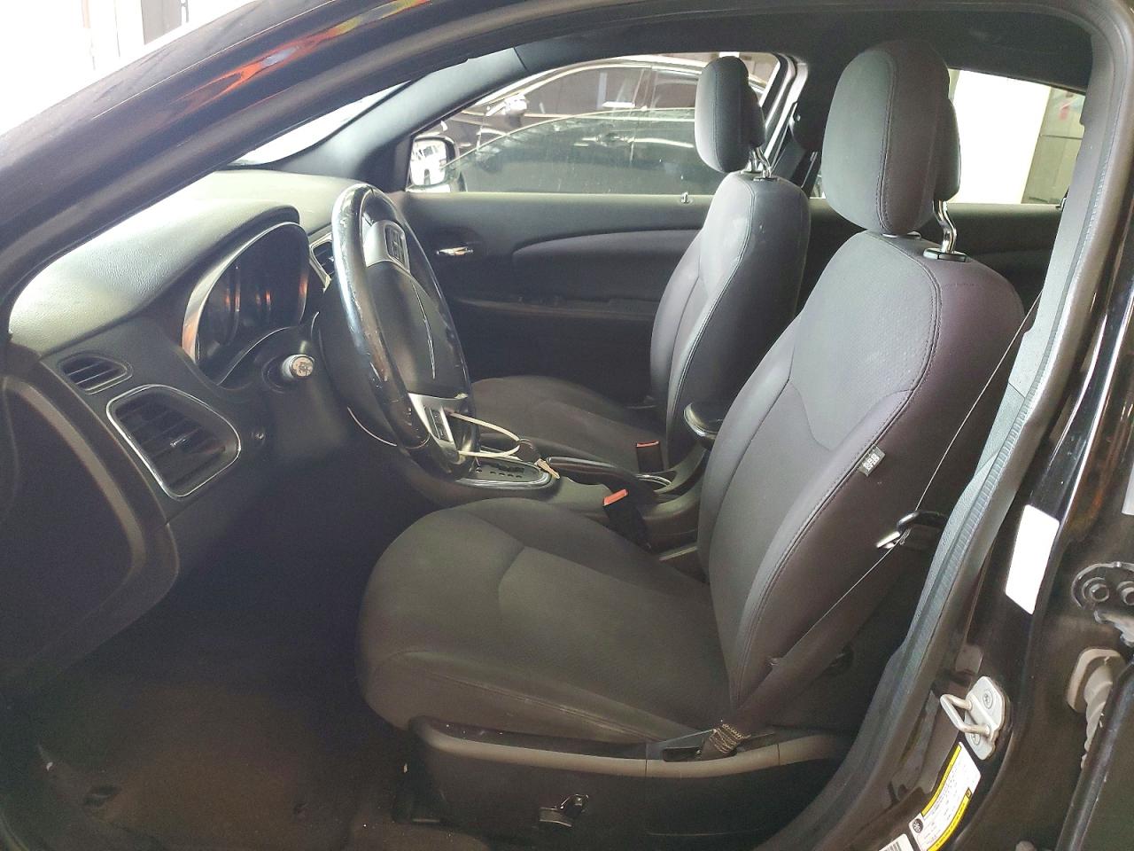 2014 CHRYSLER 200