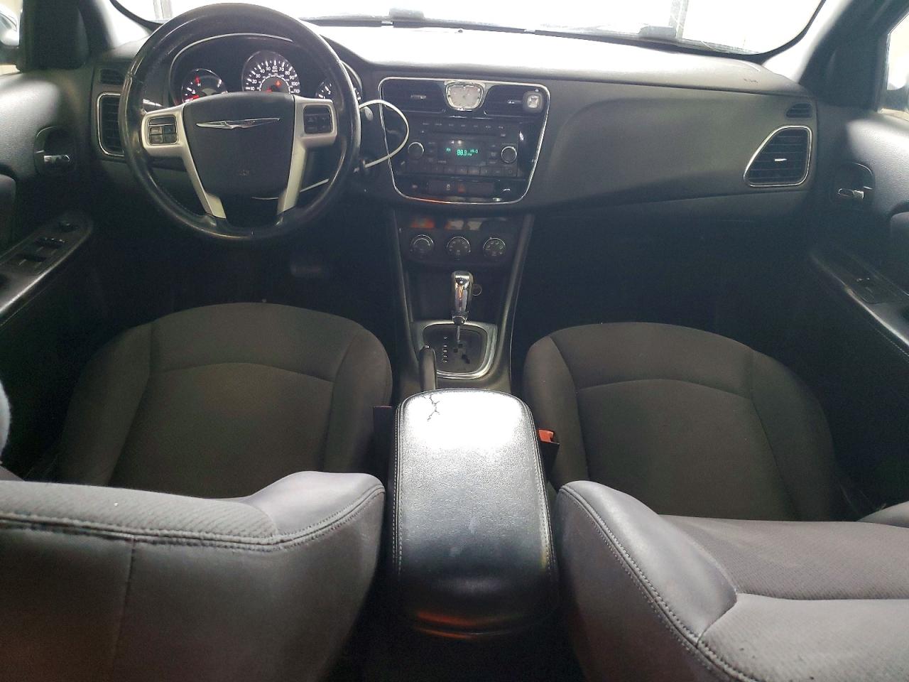 2014 CHRYSLER 200